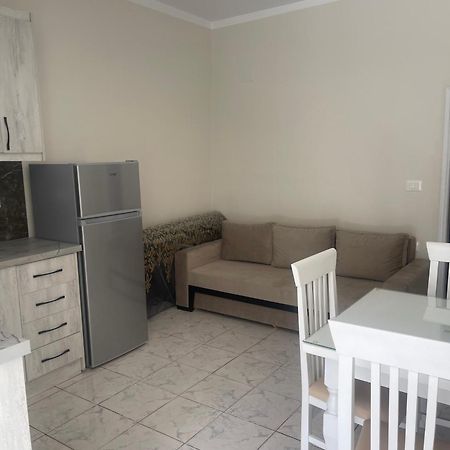 Sunflower Apartments Саранде Екстериор снимка