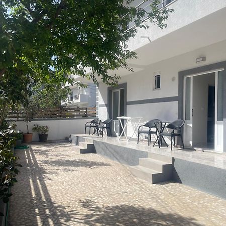 Sunflower Apartments Саранде Екстериор снимка