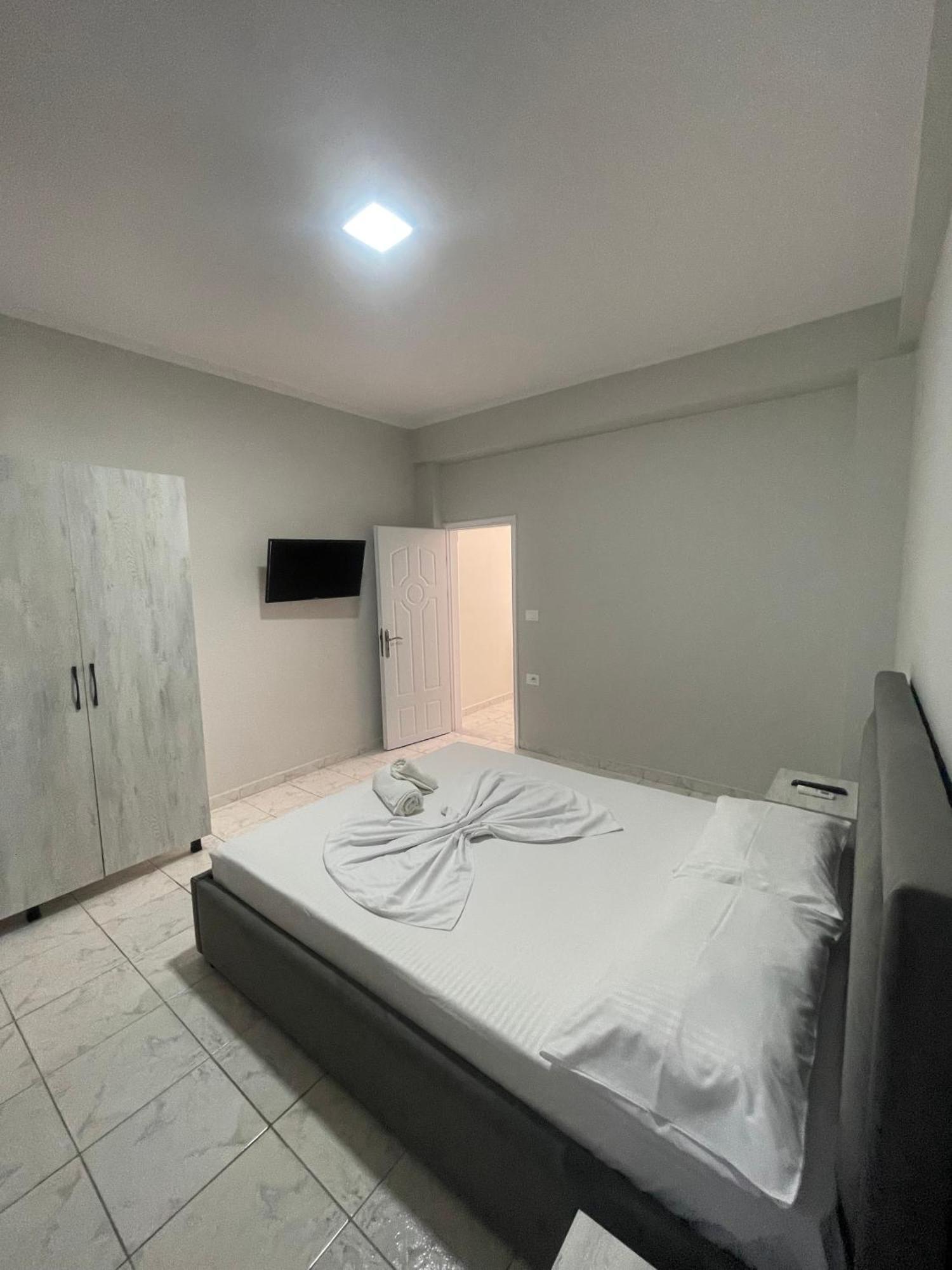 Sunflower Apartments Саранде Екстериор снимка
