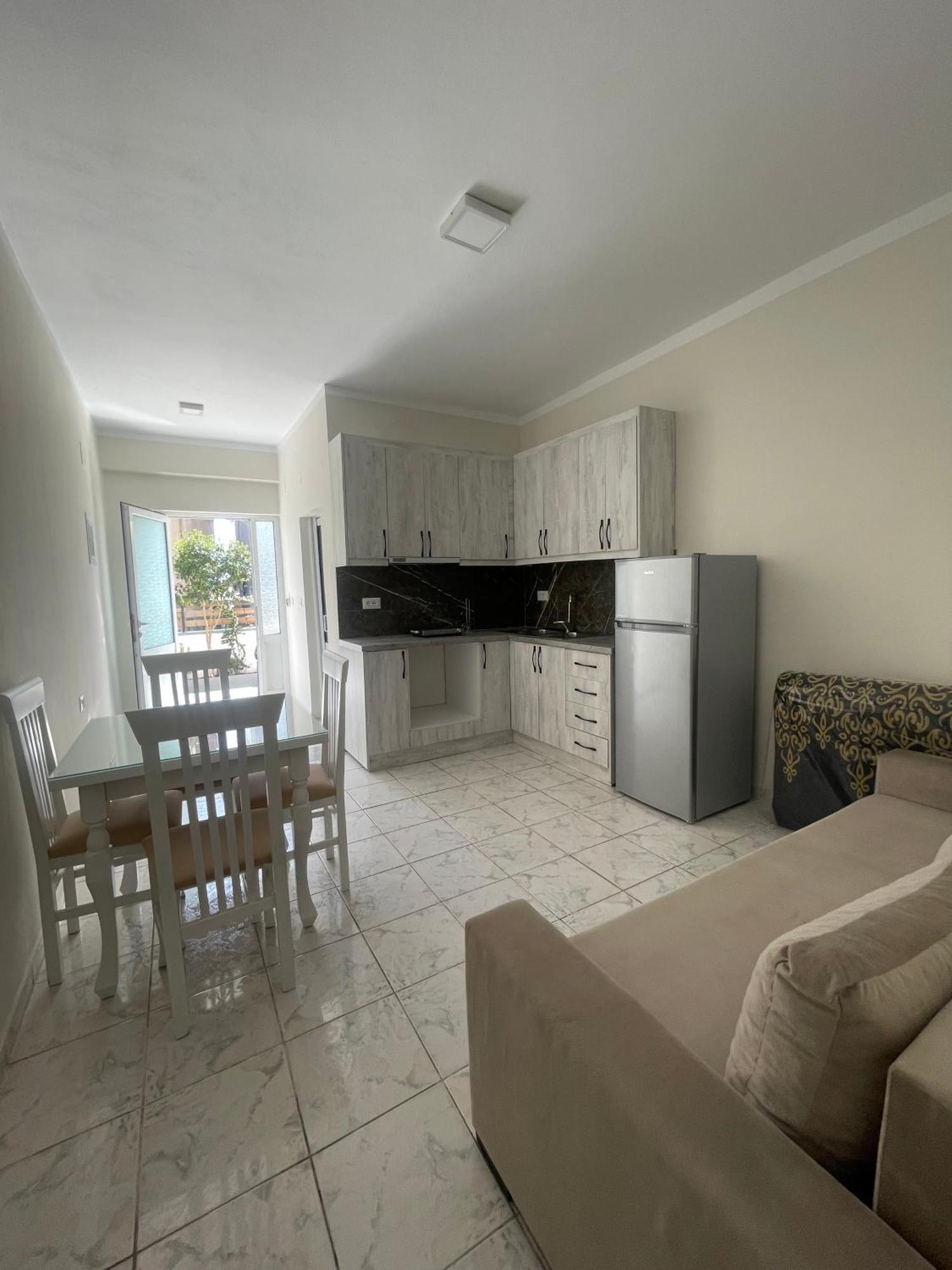 Sunflower Apartments Саранде Екстериор снимка