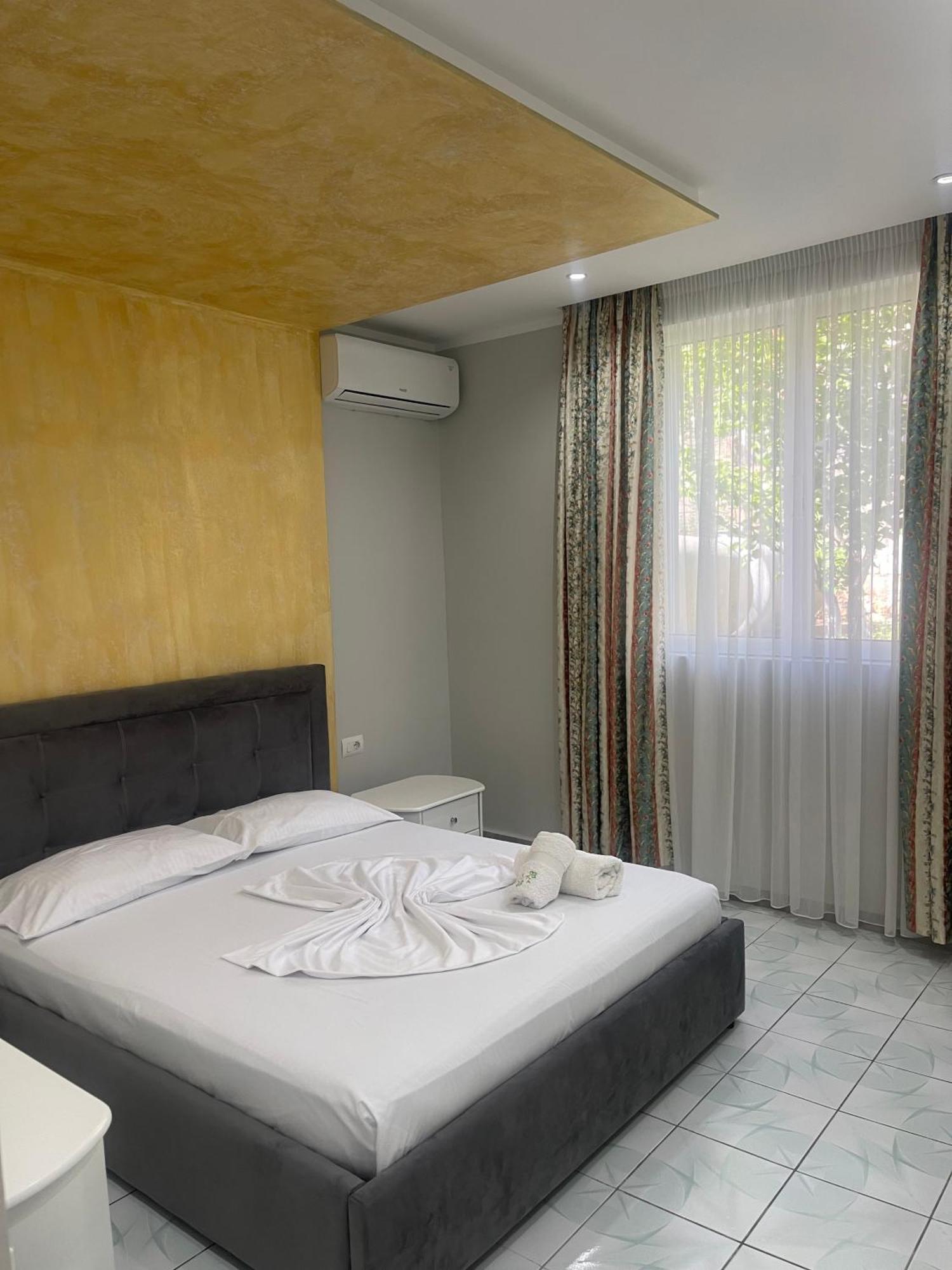 Sunflower Apartments Саранде Екстериор снимка
